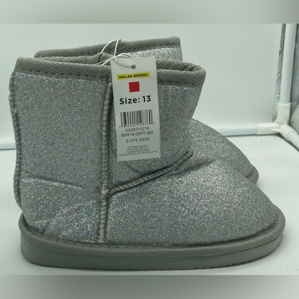 NWT - Size 13 - Dollar General - Glitter, Lined Fashion Boots